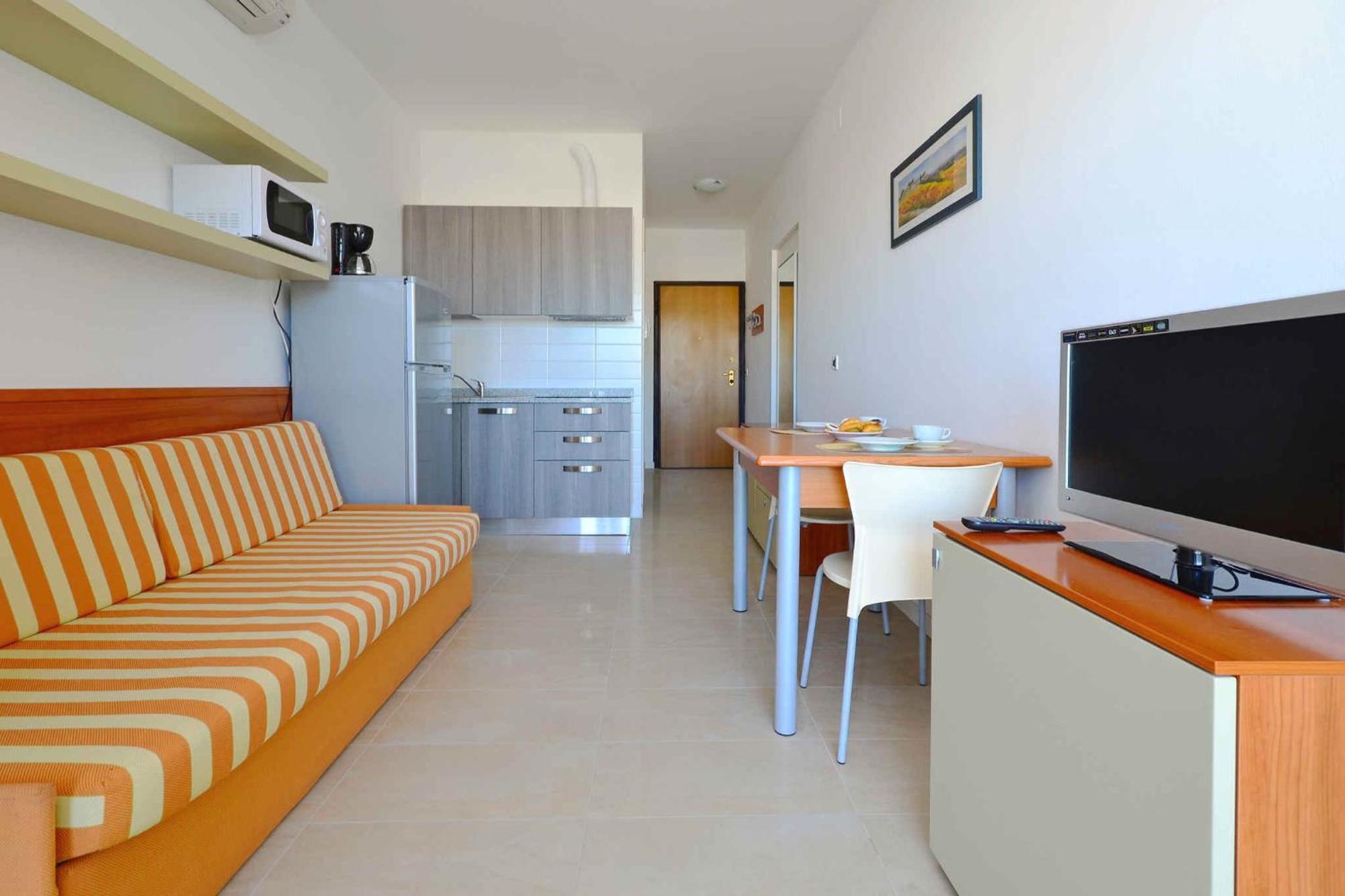 Apartment In Lignano 21634